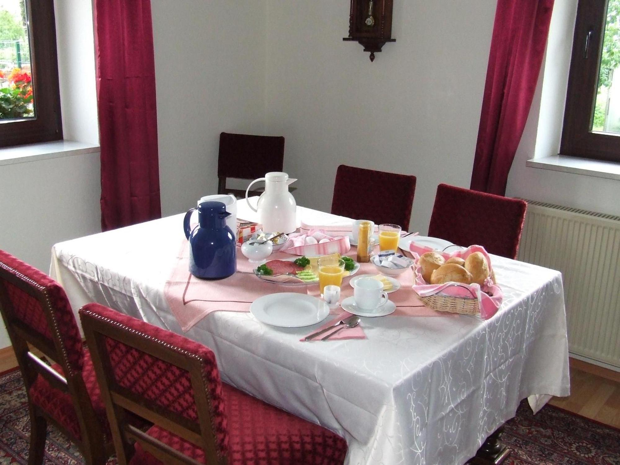 Gaestehaus Juetten ヘレンタール 部屋 写真